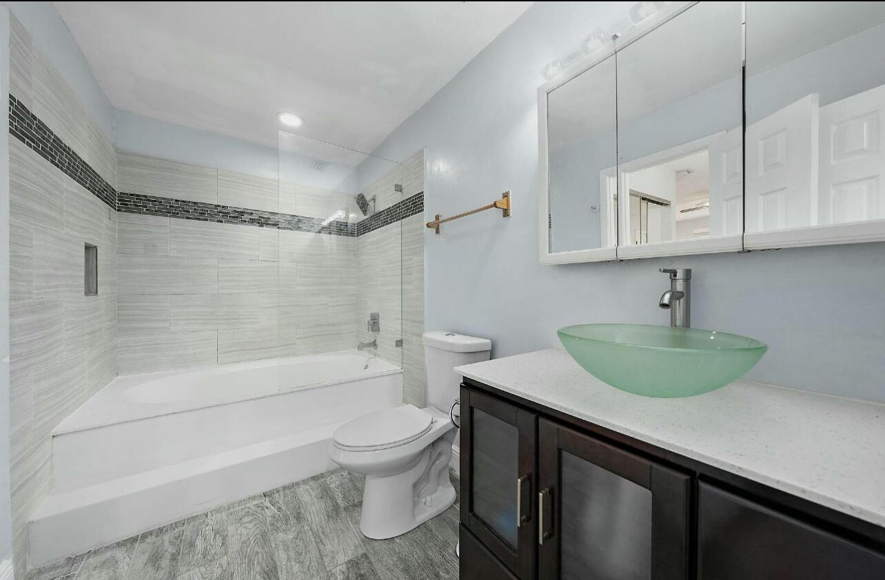 4012 Palm Bay Circle, Unit D, West Palm Beach, FL 33406 Photo