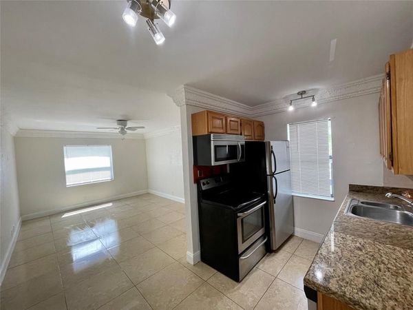 601 NE 29TH Drive, Unit 9, Wilton Manors, FL 33334