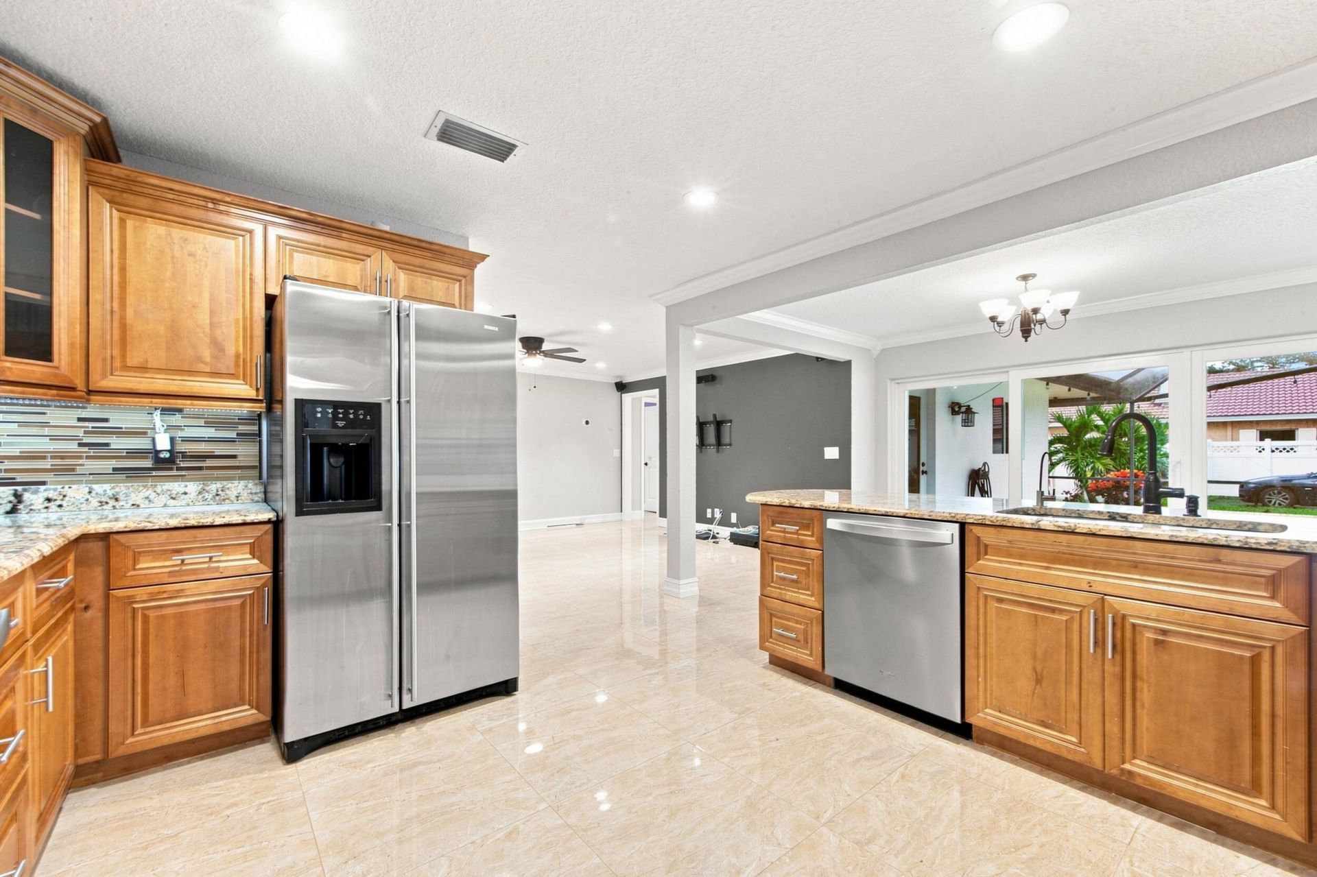 2380 NW 107th Avenue, Coral Springs, FL 33065 Photo