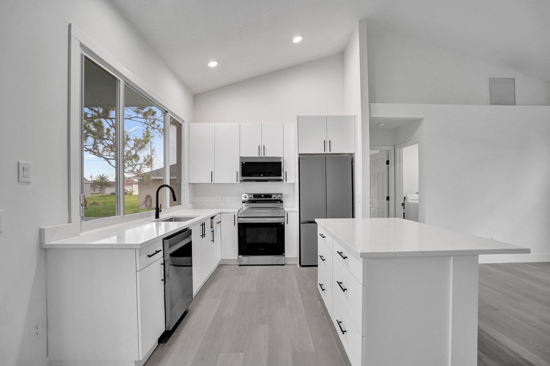 1237 SW Edinburgh Drive, Port Saint Lucie, FL 34953 Photo