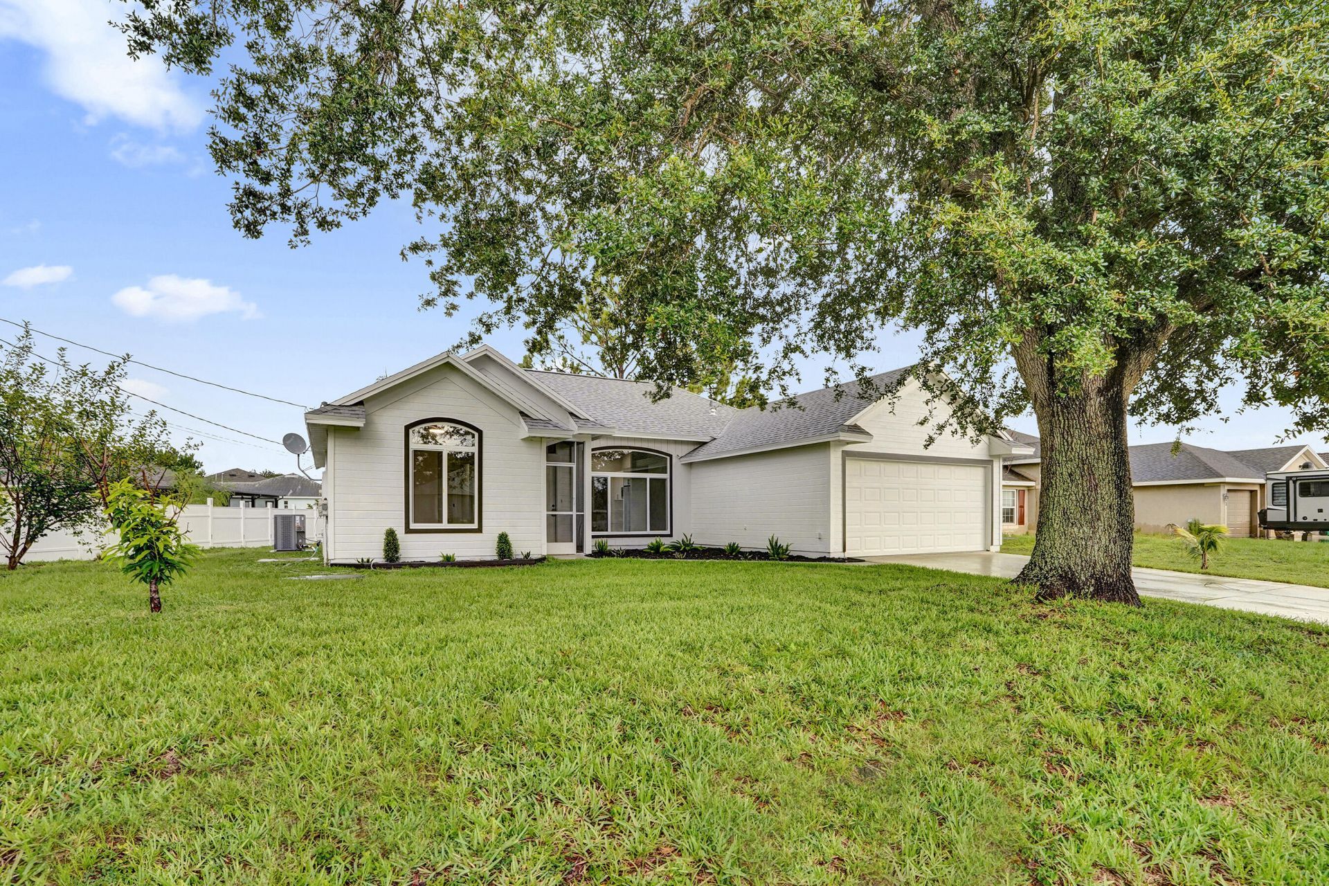 1237 SW Edinburgh Drive, Port Saint Lucie, FL 34953 Photo
