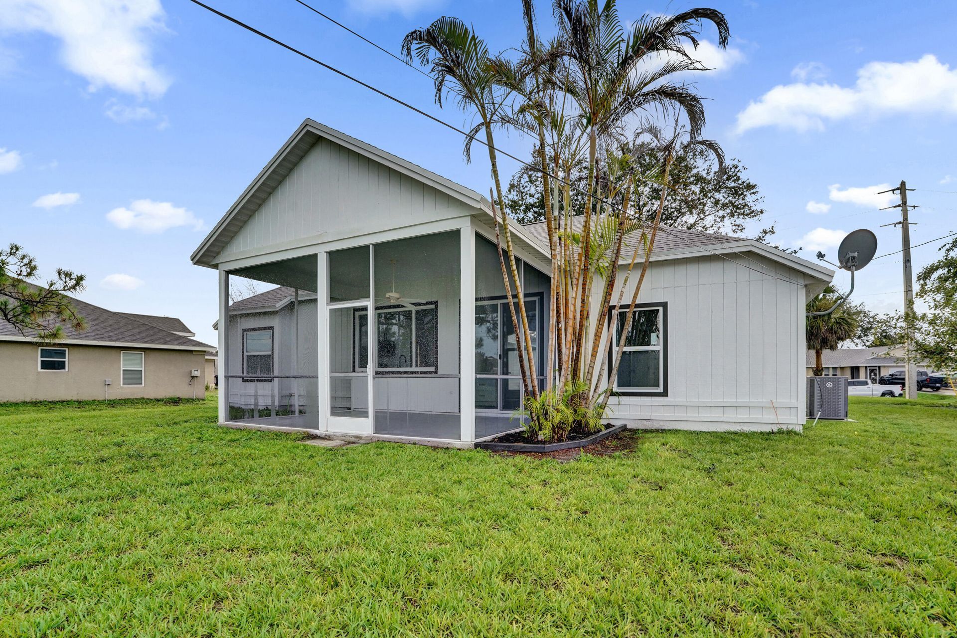 1237 SW Edinburgh Drive, Port Saint Lucie, FL 34953 Photo