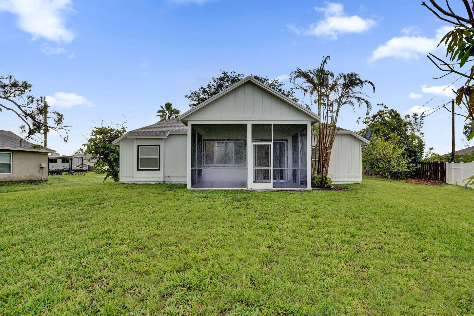 1237 SW Edinburgh Drive, Port Saint Lucie, FL 34953 Photo
