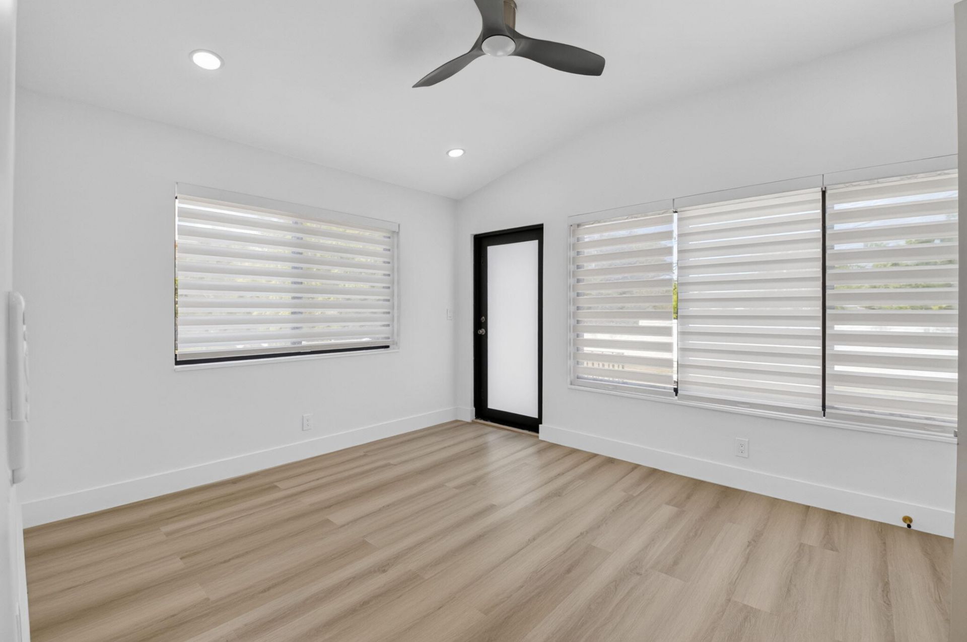 401 NE 15th Terrace, Boca Raton, FL 33432 Photo