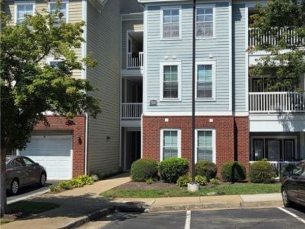 704 Bristol Village Drive , Unit 104, Midlothian, VA 23114