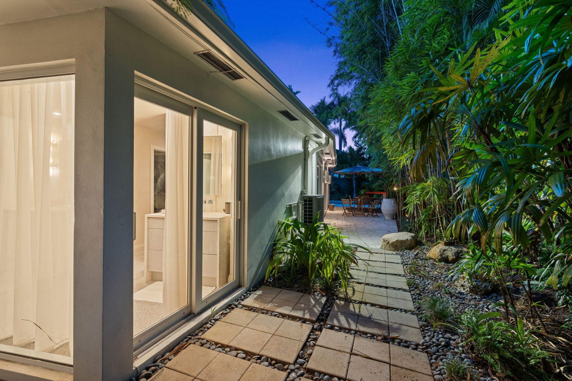 1500 Middle River Drive, Fort Lauderdale, FL 33304 Photo