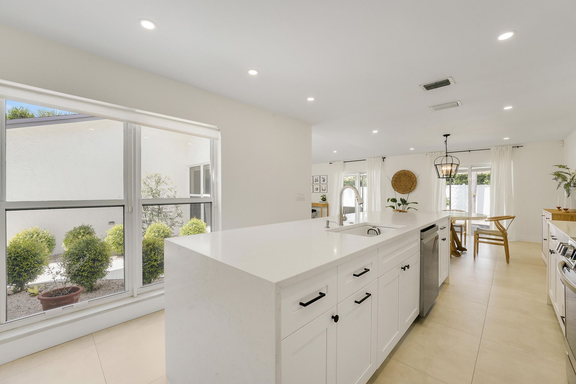 275 NW 39th Way, Deerfield Beach, FL 33442 Photo