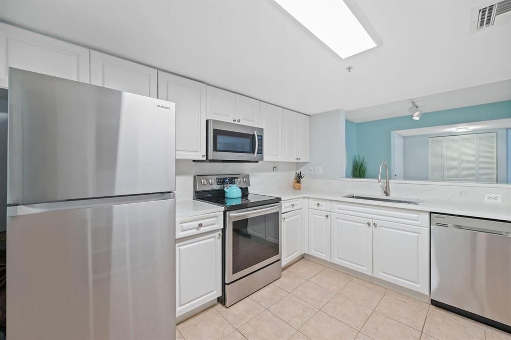 520 SE 5th Avenue, Unit 2202, Fort Lauderdale, FL 33301 Photo