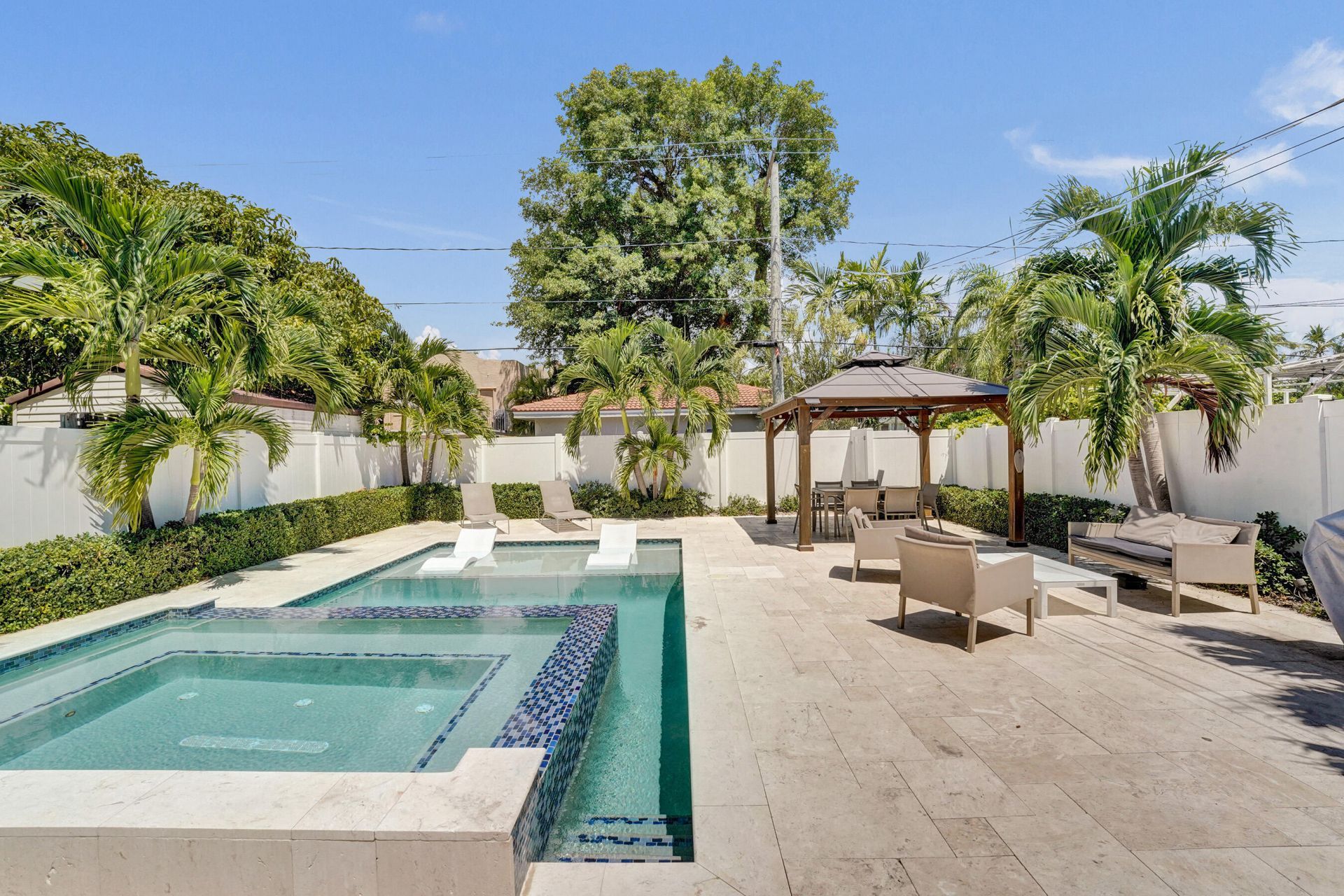 1535 Hollywood Boulevard, Hollywood, FL 33020 Photo