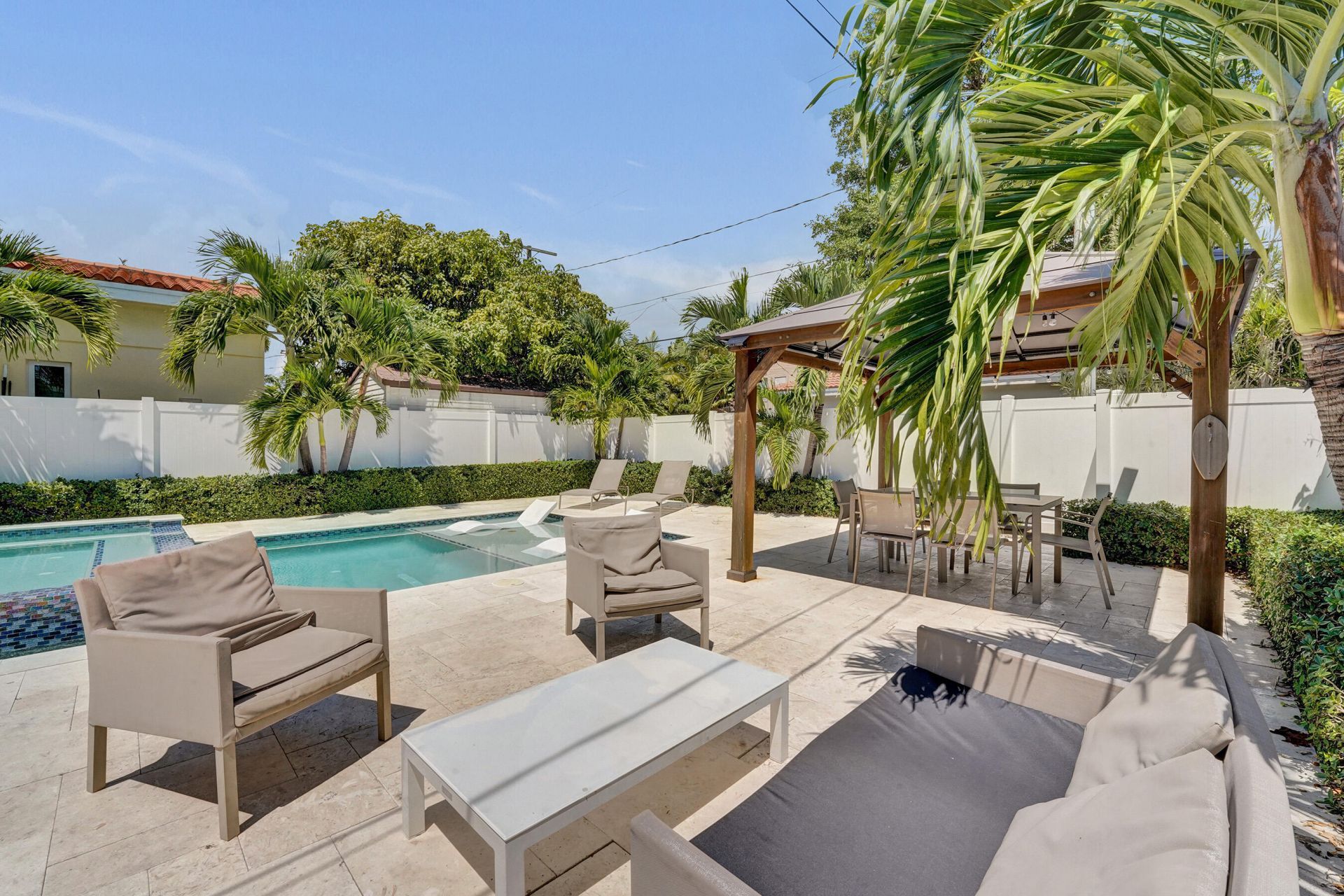 1535 Hollywood Boulevard, Hollywood, FL 33020 Photo