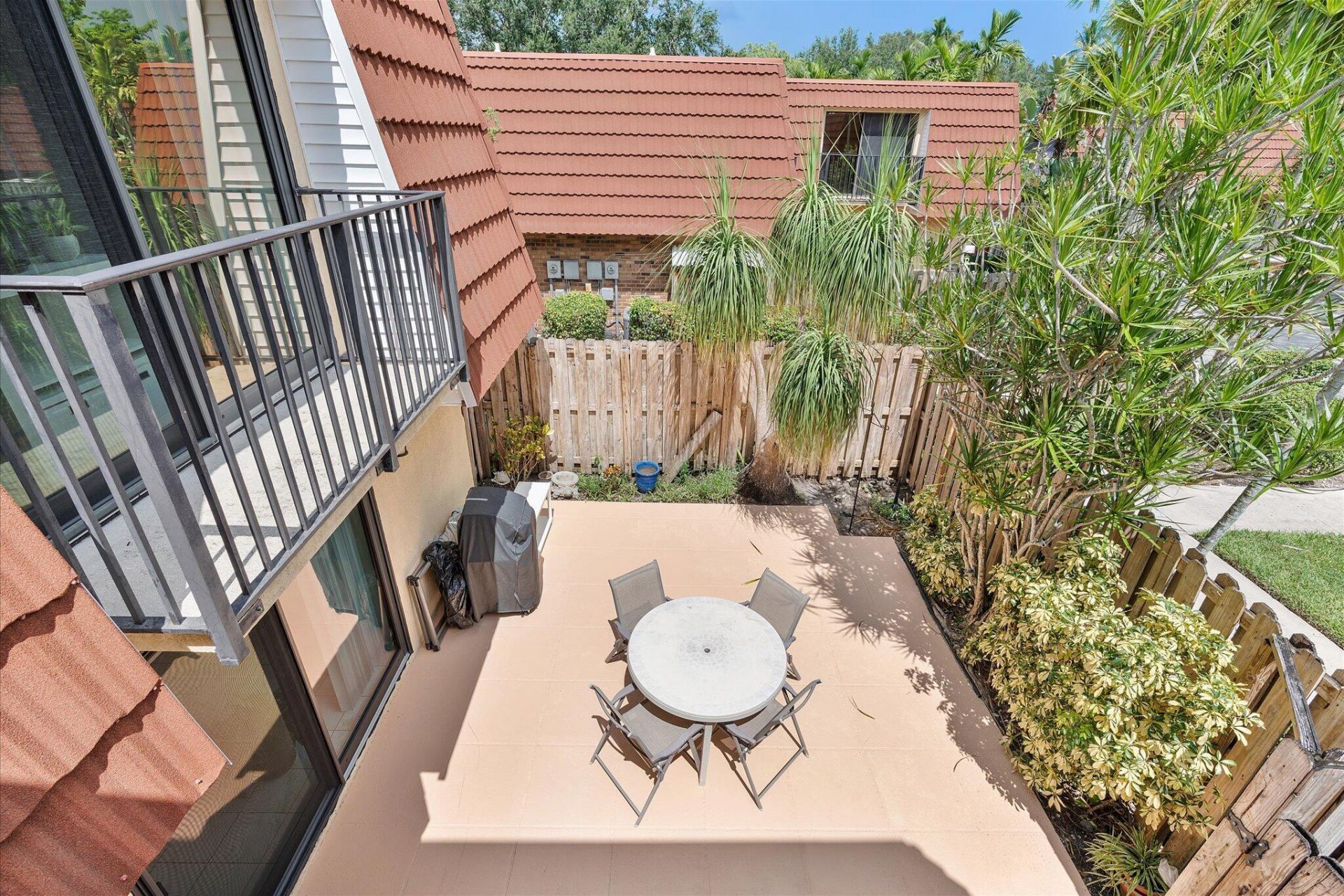 702 NW 98th Circle, Plantation, FL 33324 Photo
