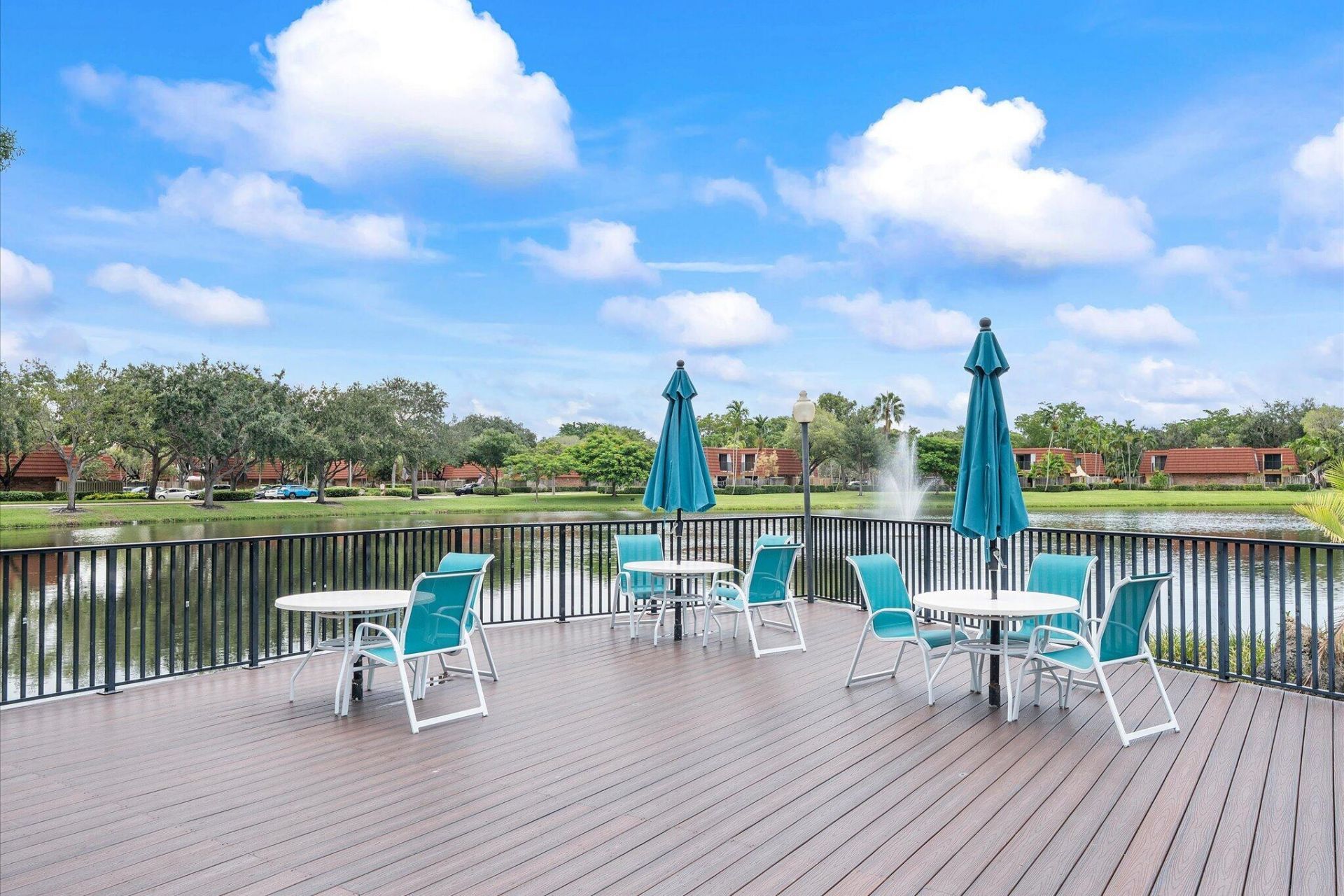 702 NW 98th Circle, Plantation, FL 33324 Photo