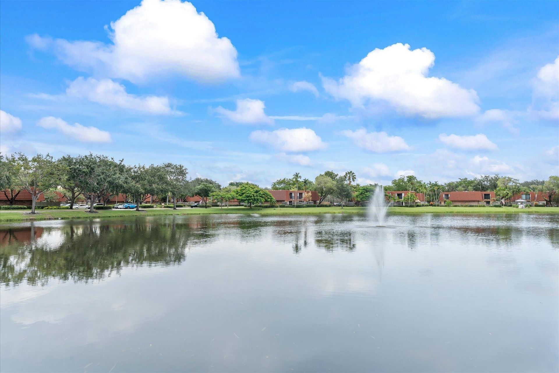 702 NW 98th Circle, Plantation, FL 33324 Photo