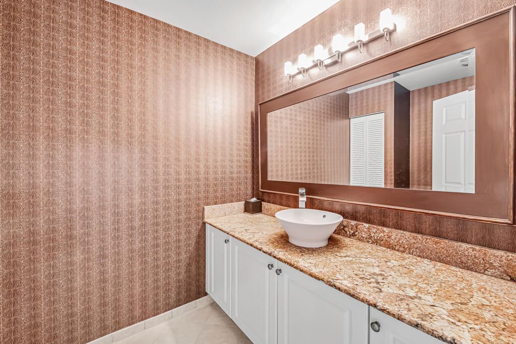 8390 SW 72nd Avenue, Unit 303, Miami, FL 33143 Photo