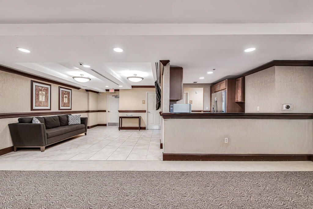 8390 SW 72nd Avenue, Unit 303, Miami, FL 33143 Photo