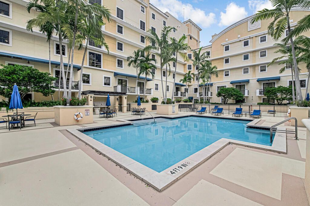 8390 SW 72nd Avenue, Unit 303, Miami, FL 33143 Photo