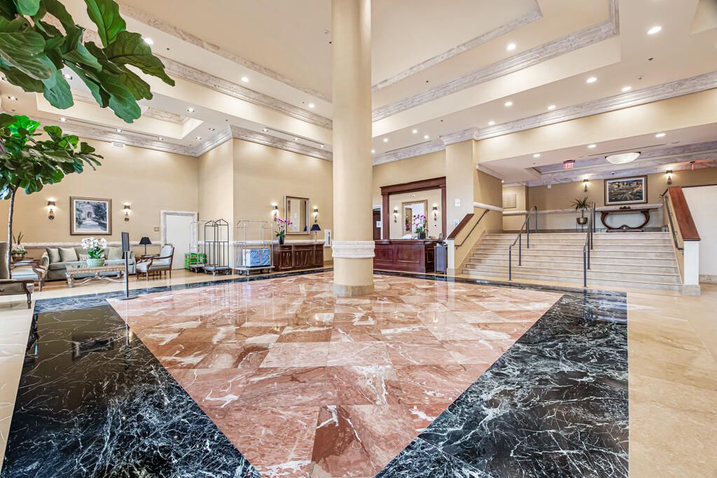 8390 SW 72nd Avenue, Unit 303, Miami, FL 33143 Photo