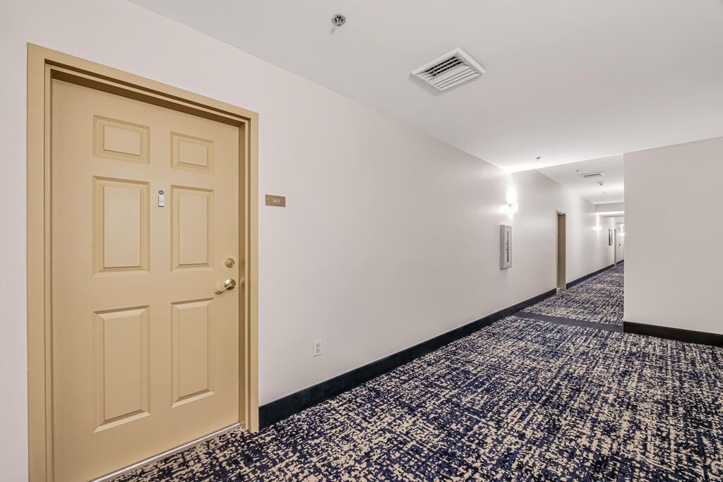 8390 SW 72nd Avenue, Unit 303, Miami, FL 33143 Photo
