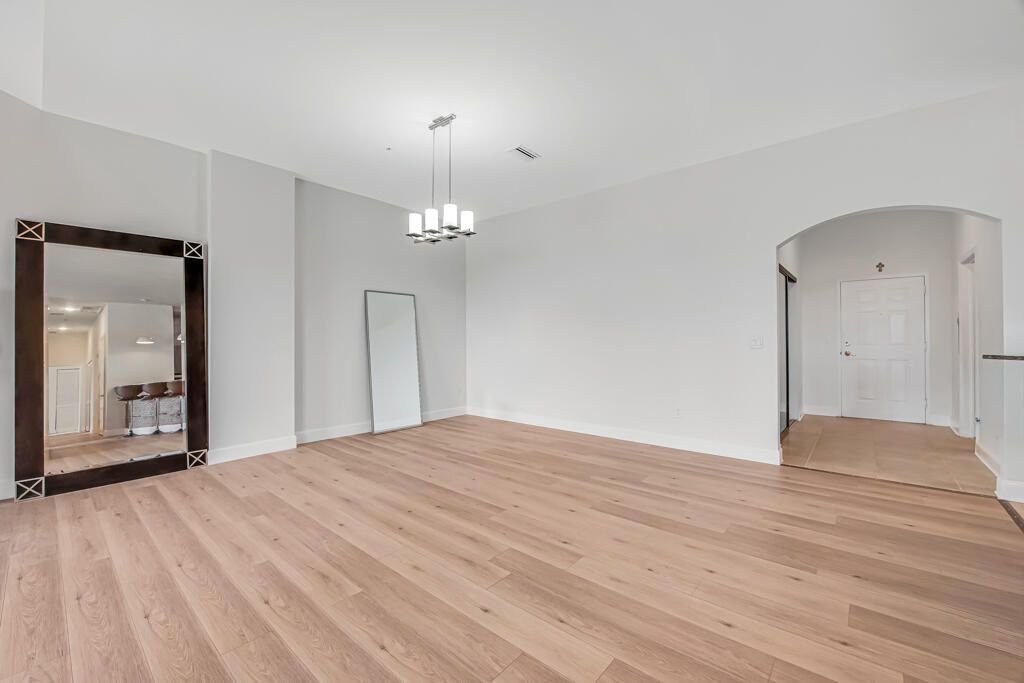 8390 SW 72nd Avenue, Unit 303, Miami, FL 33143 Photo