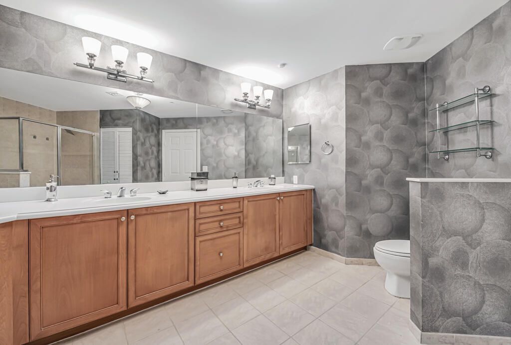8390 SW 72nd Avenue, Unit 303, Miami, FL 33143 Photo