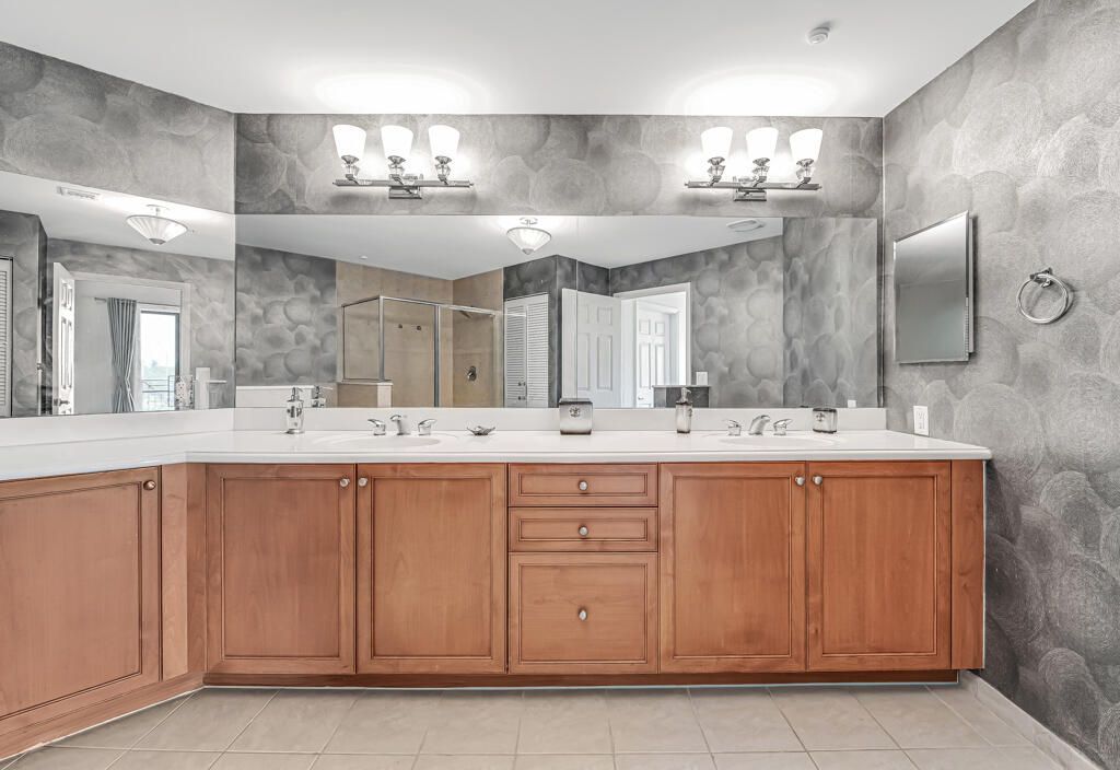 8390 SW 72nd Avenue, Unit 303, Miami, FL 33143 Photo
