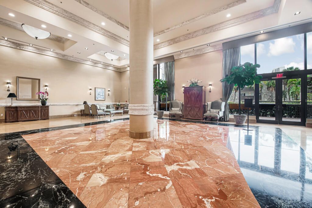 8390 SW 72nd Avenue, Unit 303, Miami, FL 33143 Photo