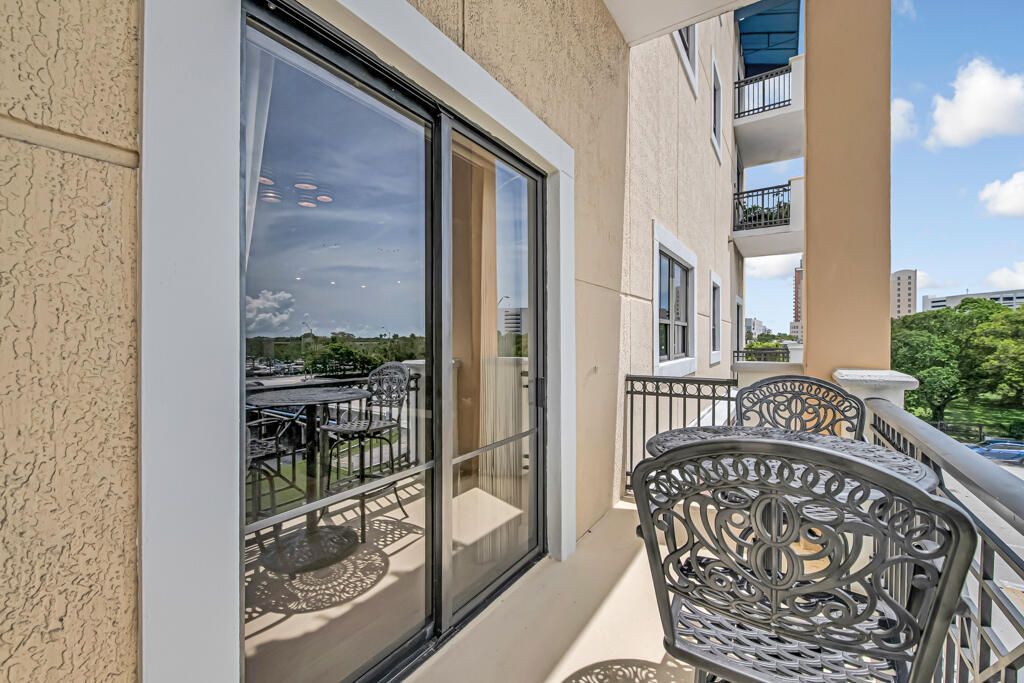 8390 SW 72nd Avenue, Unit 303, Miami, FL 33143 Photo