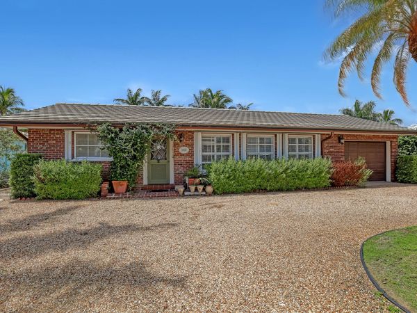 306 CASCADE Lane, Palm Beach Shores, FL 33404