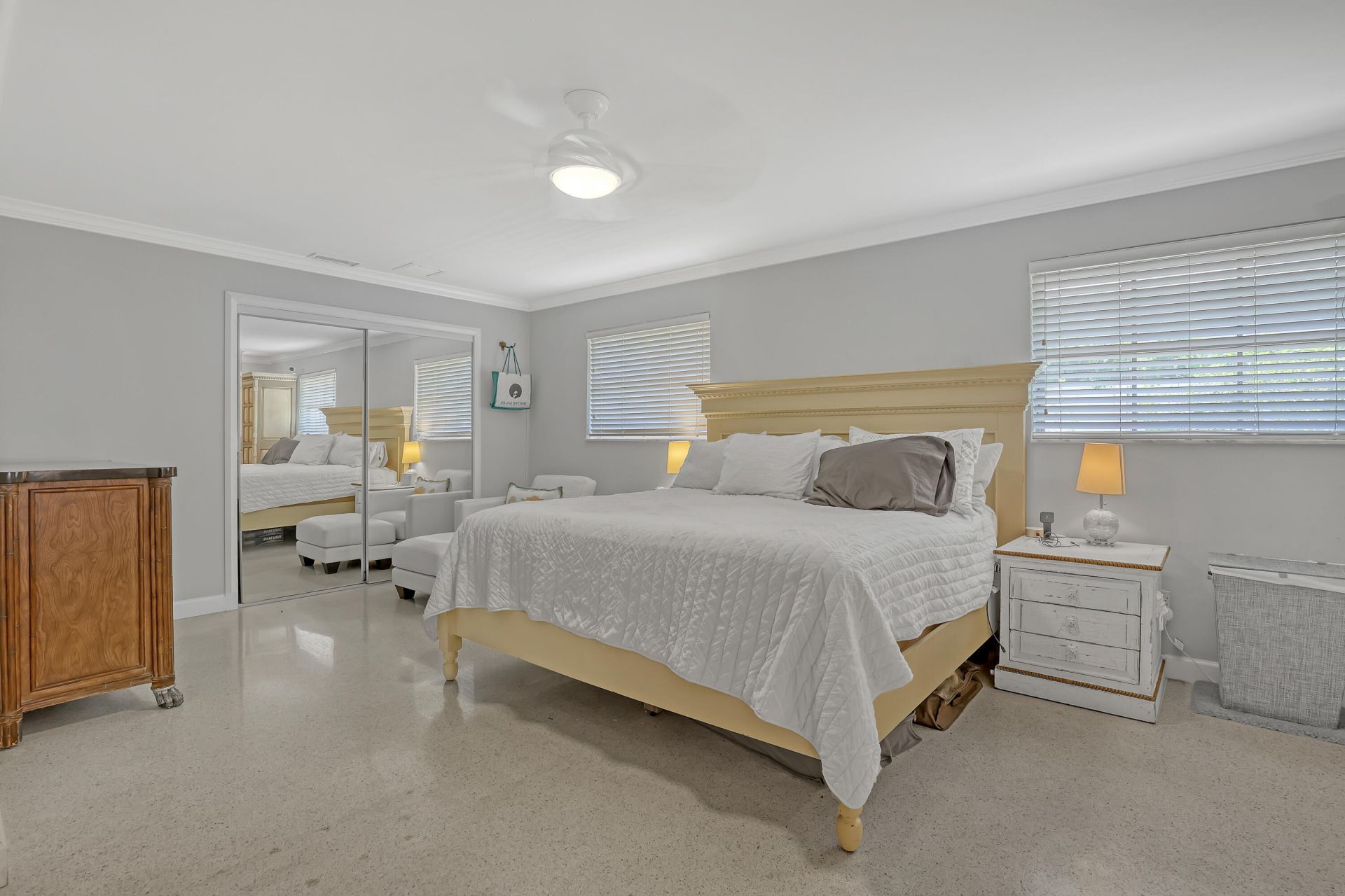 306 Cascade Lane, Palm Beach Shores, FL 33404 Photo