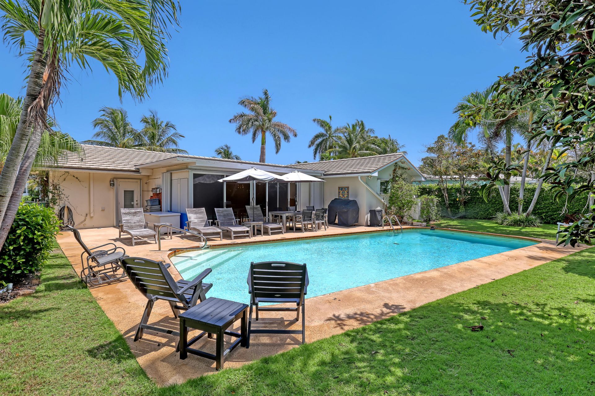 306 Cascade Lane, Palm Beach Shores, FL 33404 Photo