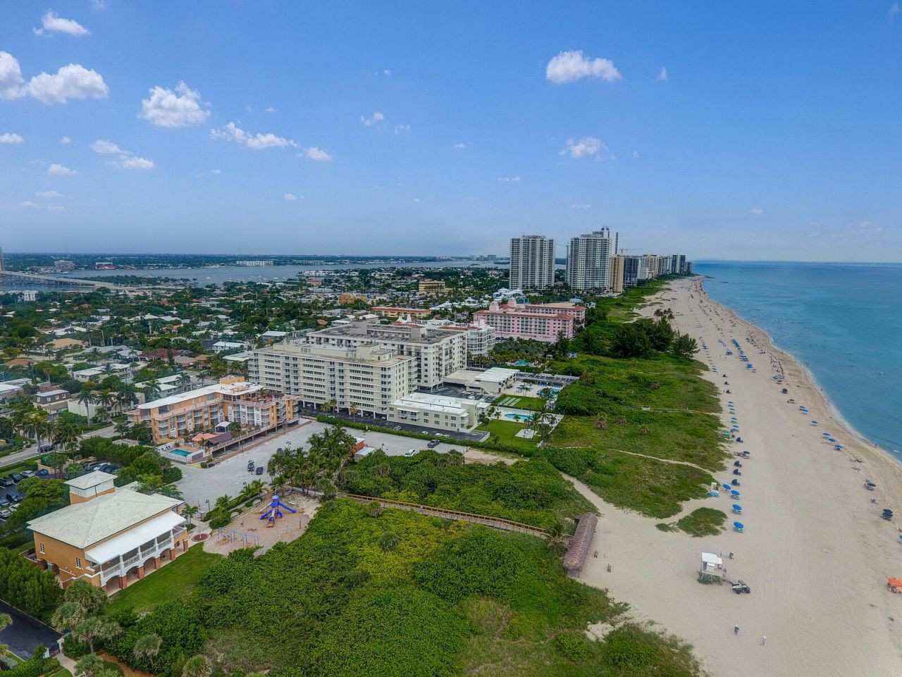 306 Cascade Lane, Palm Beach Shores, FL 33404 Photo