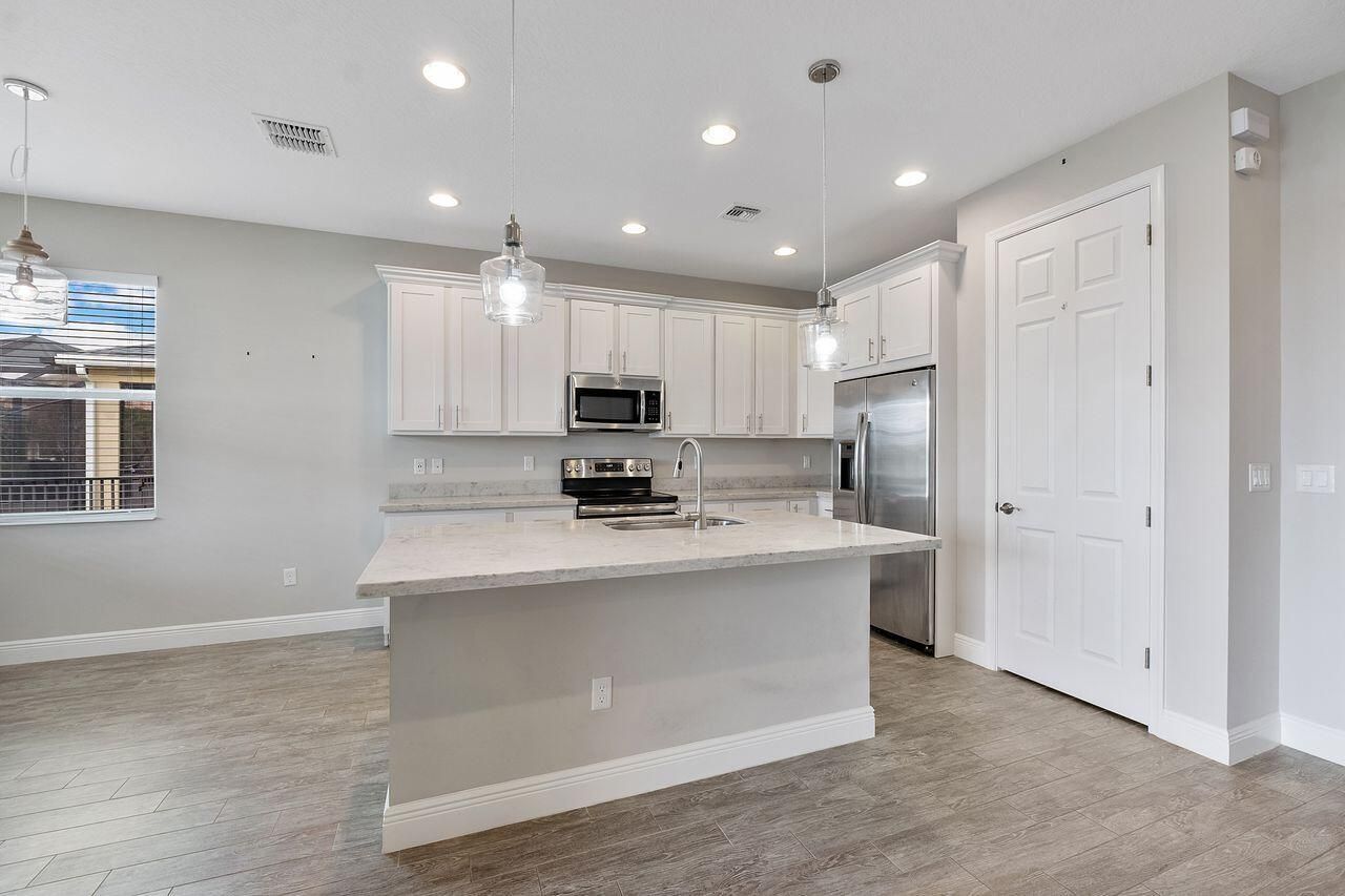 11151 SW Lake Park Drive, Port Saint Lucie, FL 34987 Photo