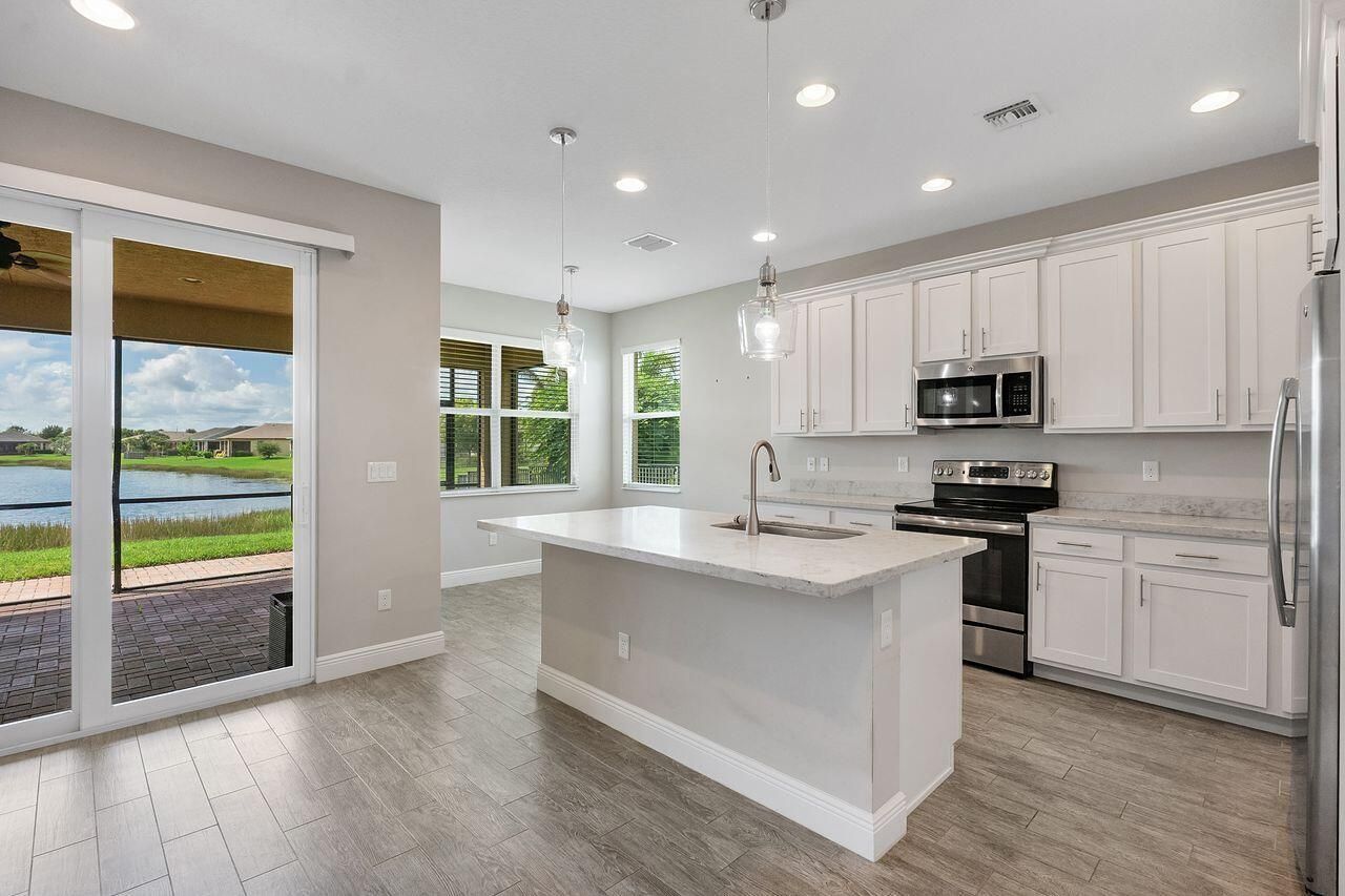 11151 SW Lake Park Drive, Port Saint Lucie, FL 34987 Photo