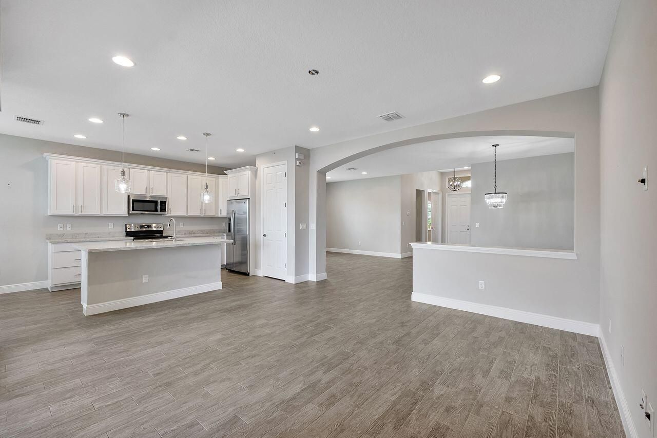 11151 SW Lake Park Drive, Port Saint Lucie, FL 34987 Photo