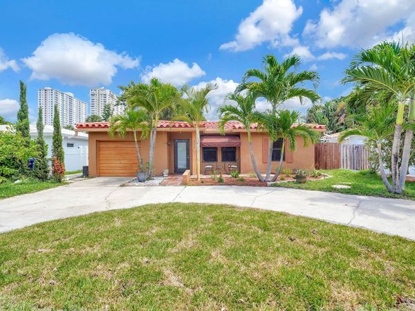 300 S Riverside Drive, Pompano Beach, FL 33062