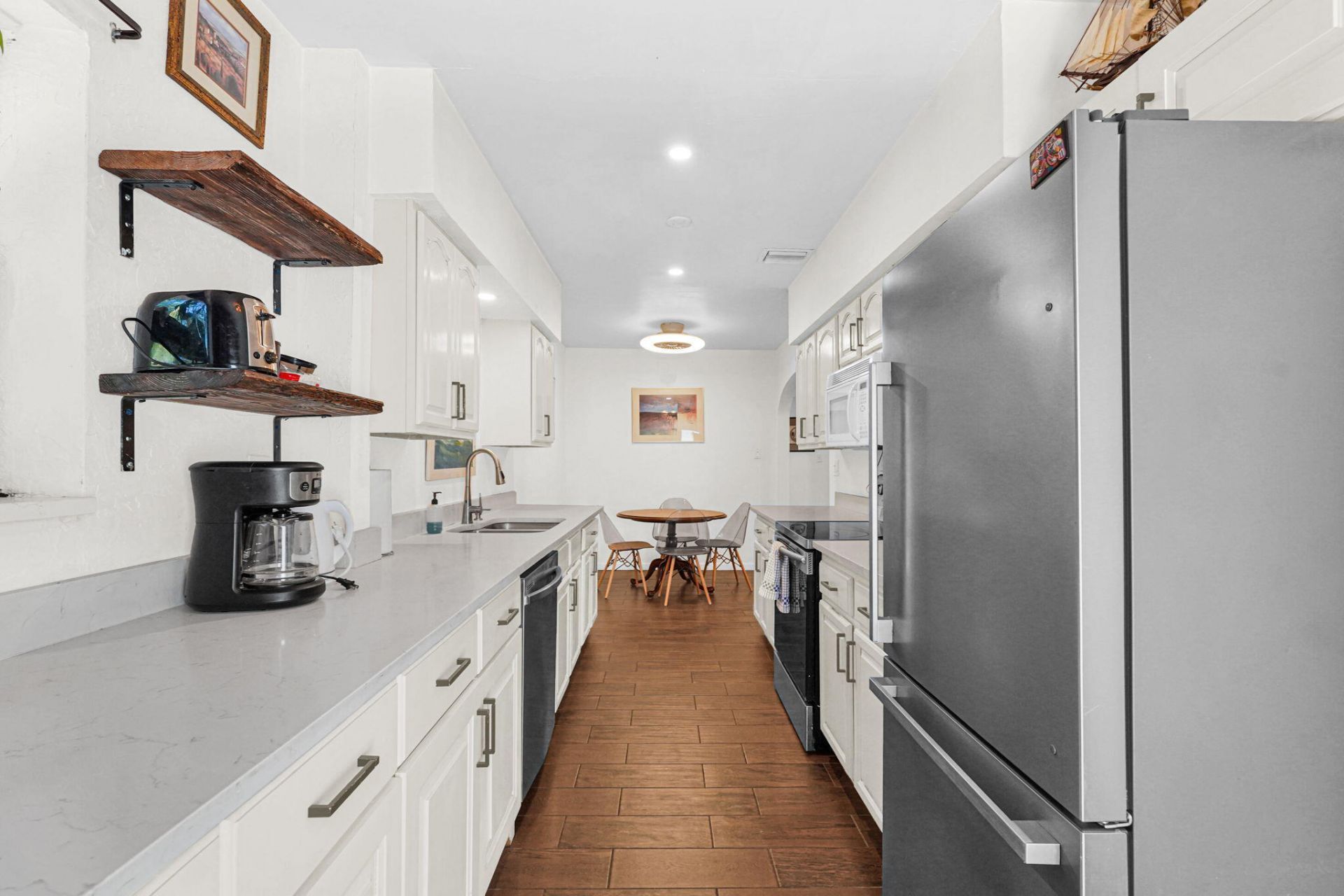 300 S Riverside Drive, Pompano Beach, FL 33062 Photo