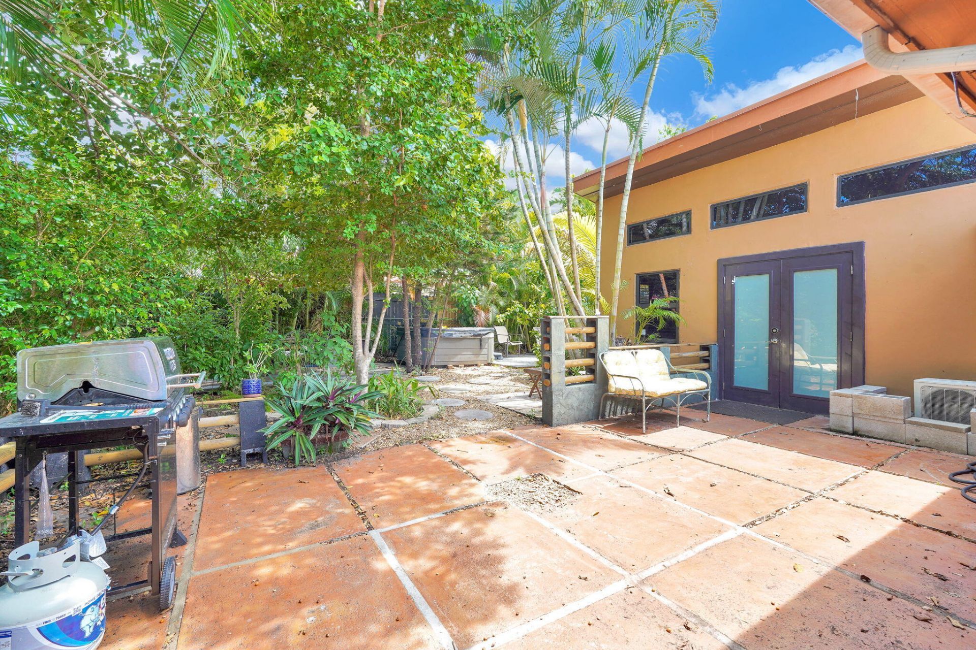 300 S Riverside Drive, Pompano Beach, FL 33062 Photo