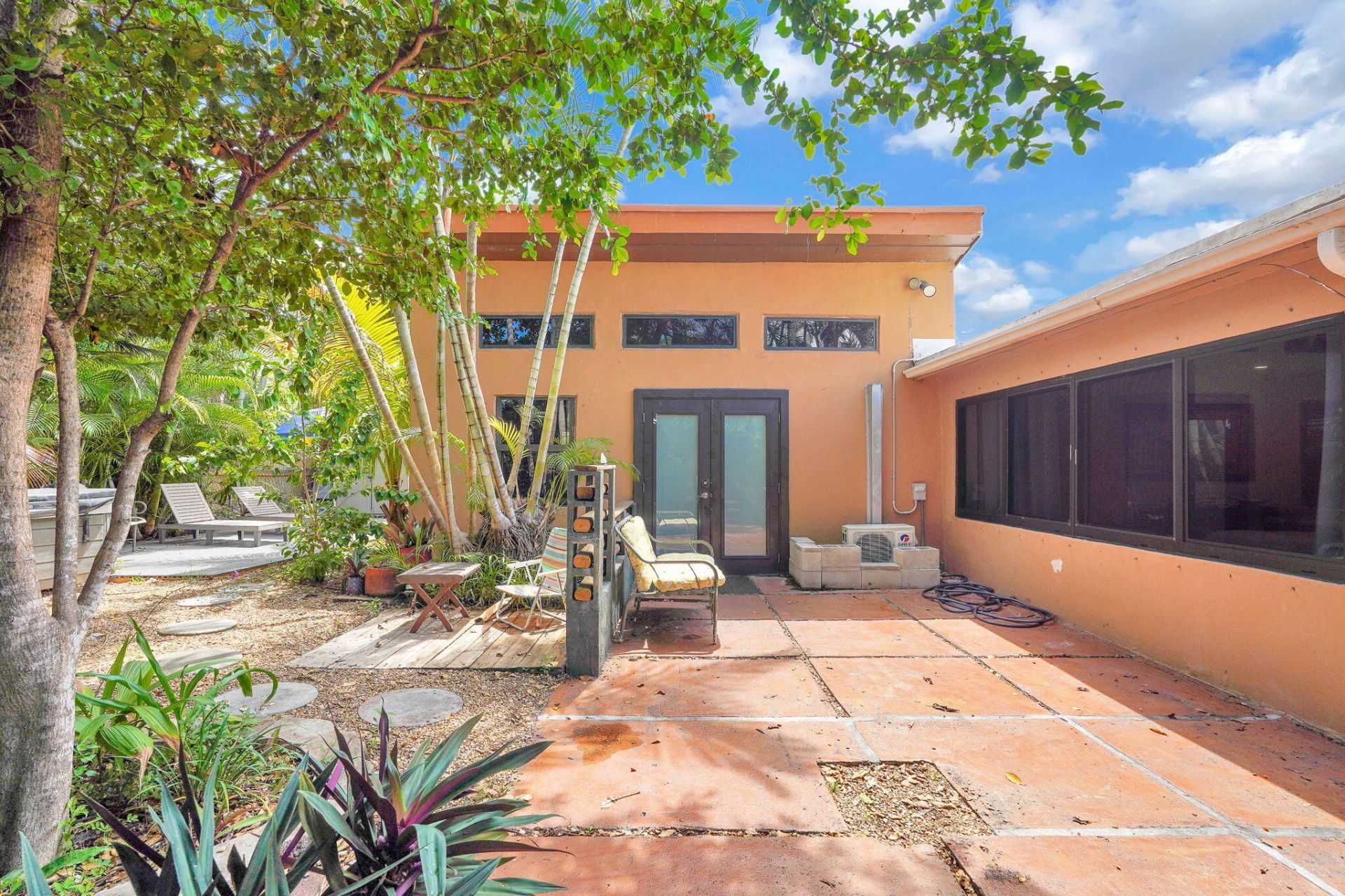 300 S Riverside Drive, Pompano Beach, FL 33062 Photo