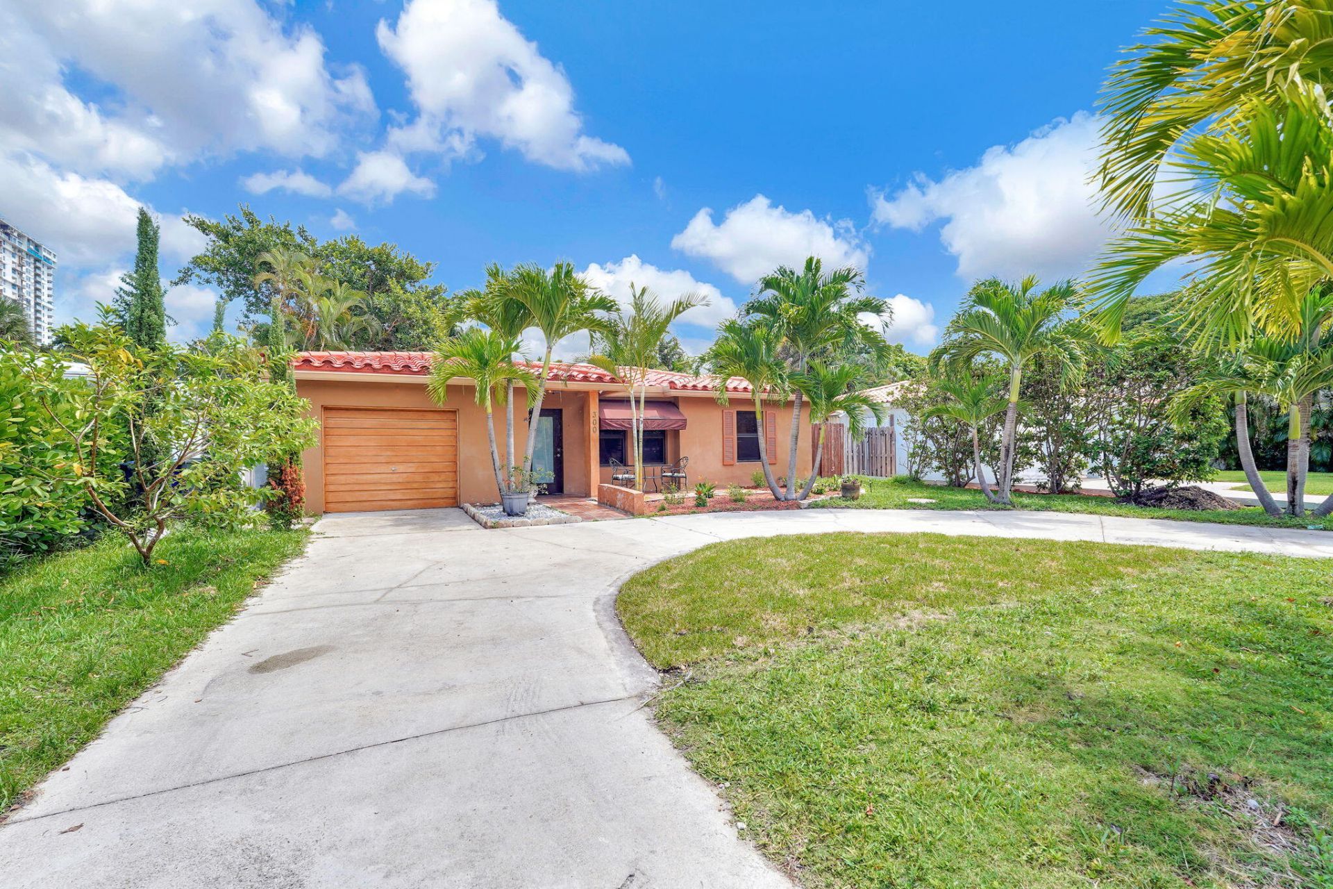 300 S Riverside Drive, Pompano Beach, FL 33062 Photo