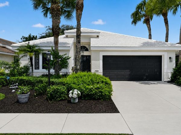 2865 N Clearbrook Circle N, Delray Beach, FL 33445