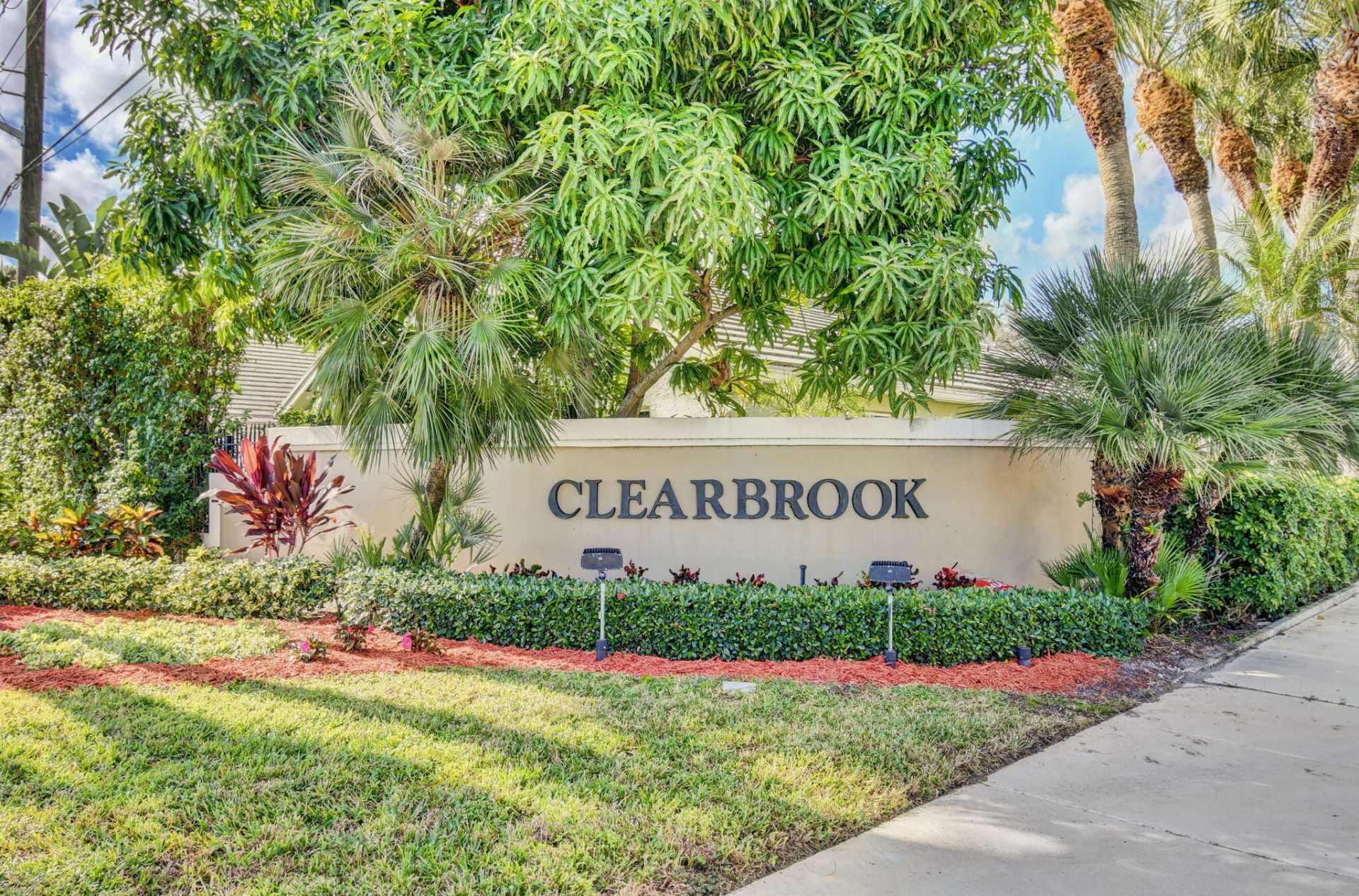 2865 N Clearbrook Circle N, Delray Beach, FL 33445 Photo