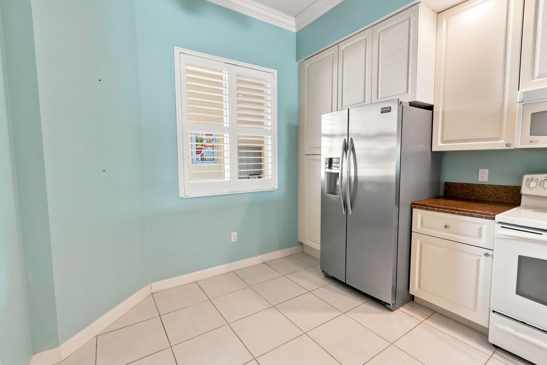 25 Harbour Isle Drive W, Unit 104, Fort Pierce, FL 34949 Photo