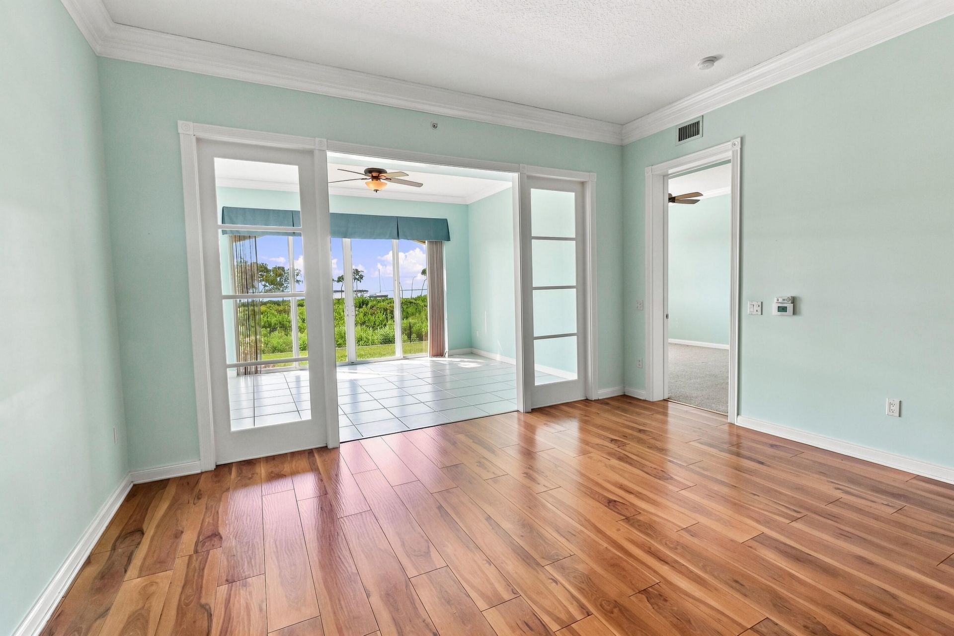 25 Harbour Isle Drive W, Unit 104, Fort Pierce, FL 34949 Photo