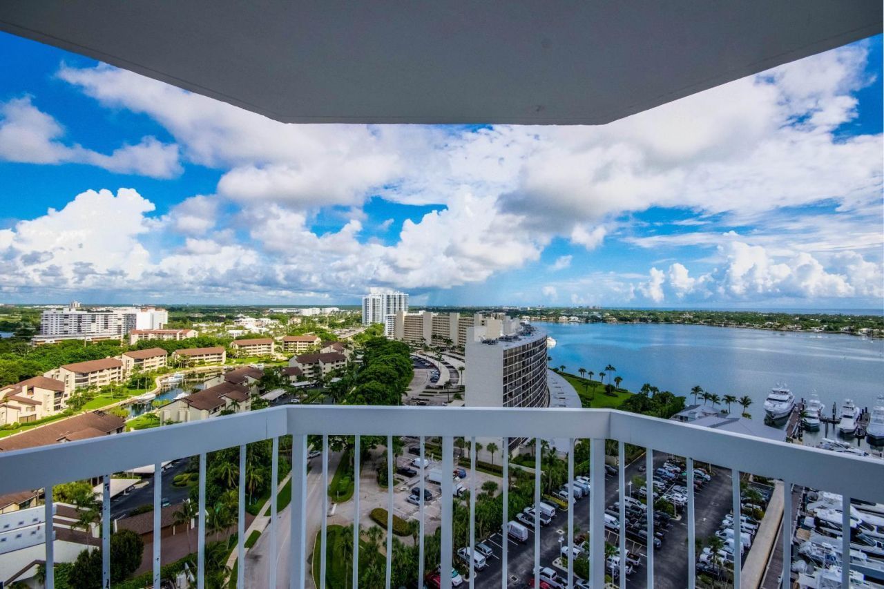 123 Lakeshore Drive, Unit 1945, North Palm Beach, FL 33408 Photo