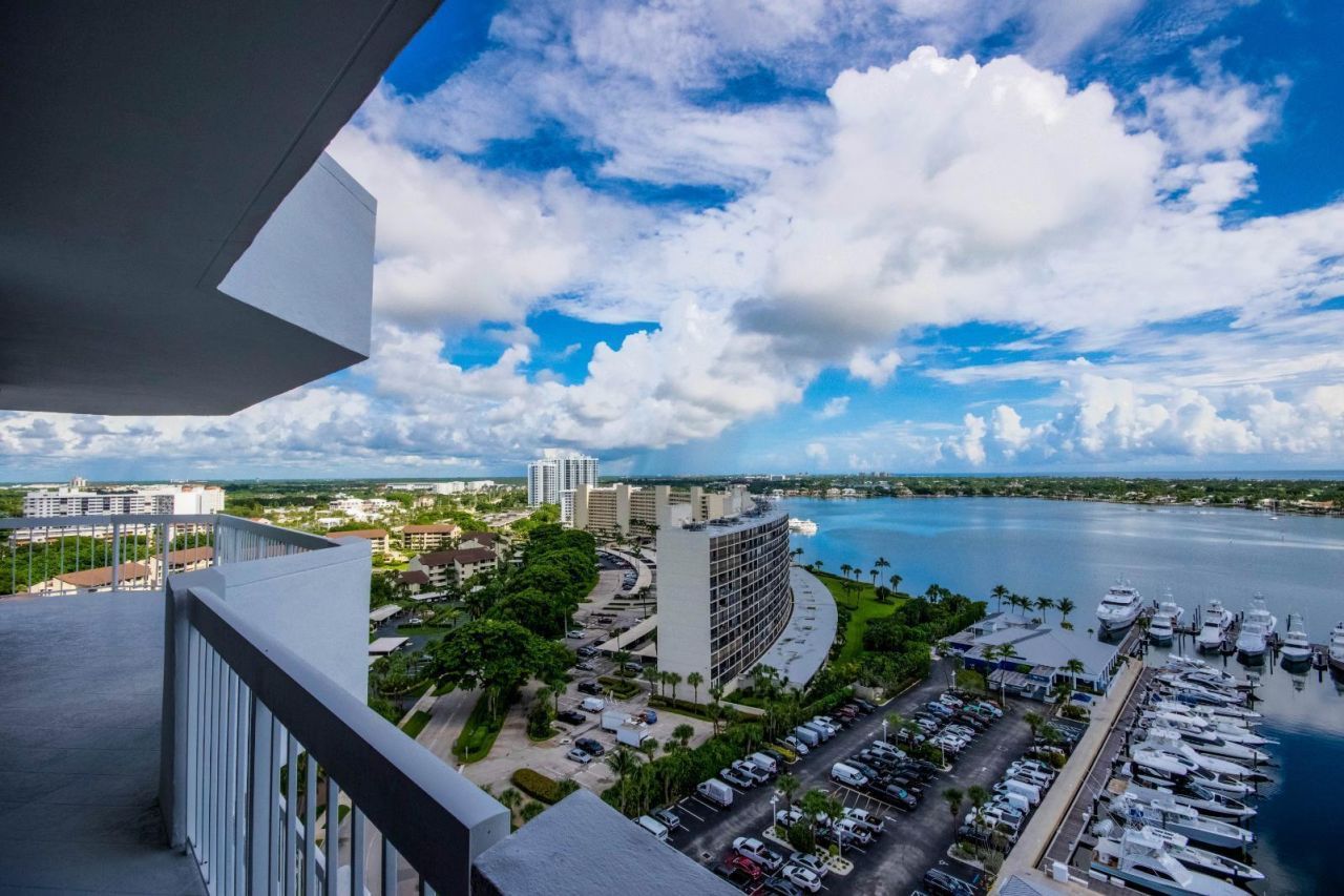 123 Lakeshore Drive, Unit 1945, North Palm Beach, FL 33408 Photo