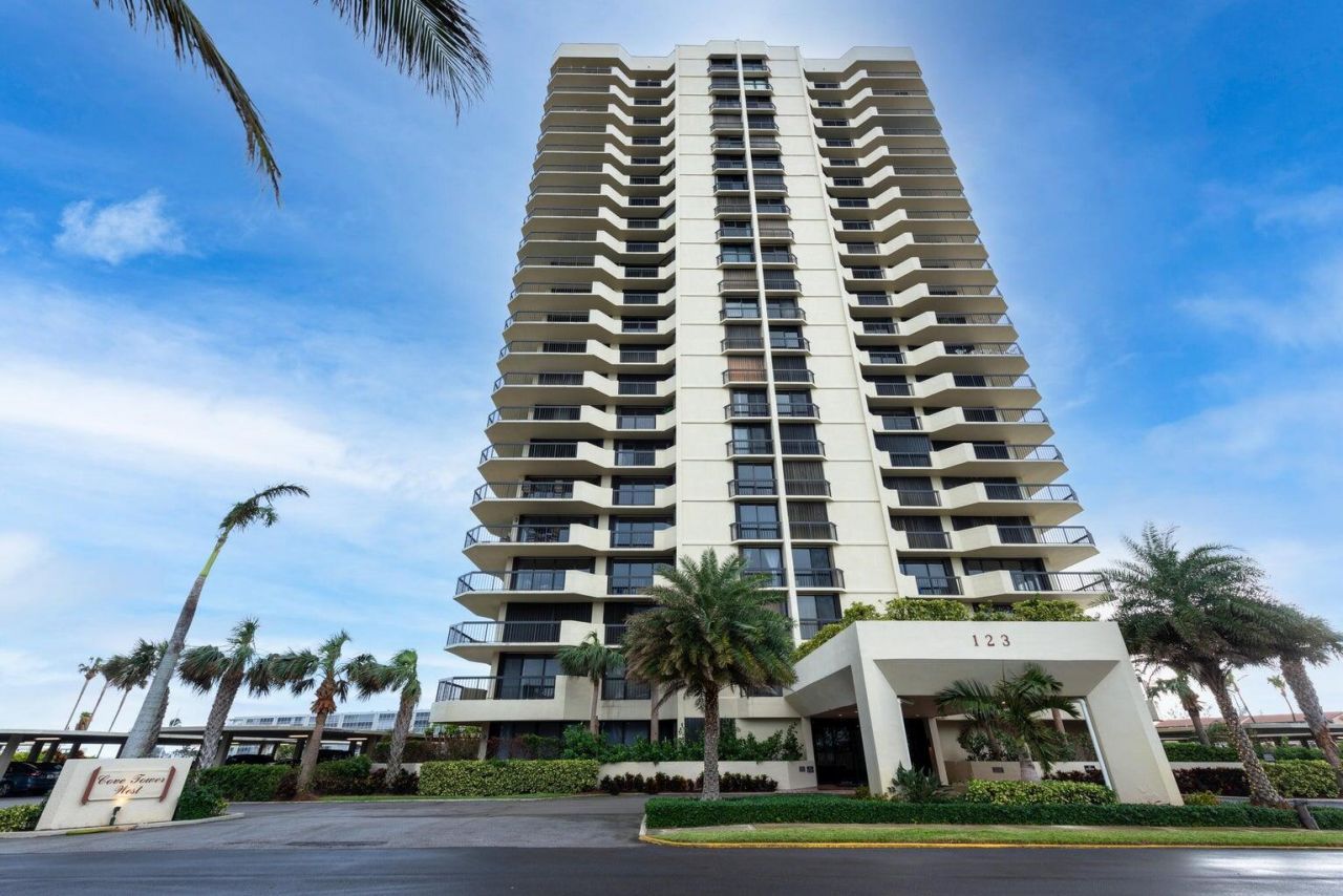 123 Lakeshore Drive, Unit 1945, North Palm Beach, FL 33408 Photo