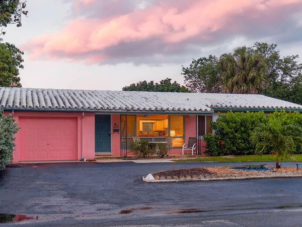 2355 NE 4TH Street, Pompano Beach, FL 33062