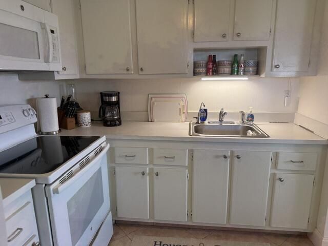 286 Saxony F, Delray Beach, FL 33446 Photo