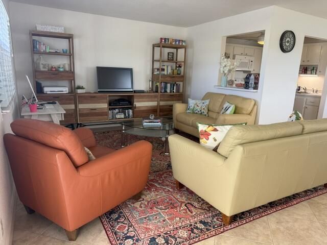 286 Saxony F, Delray Beach, FL 33446 Photo