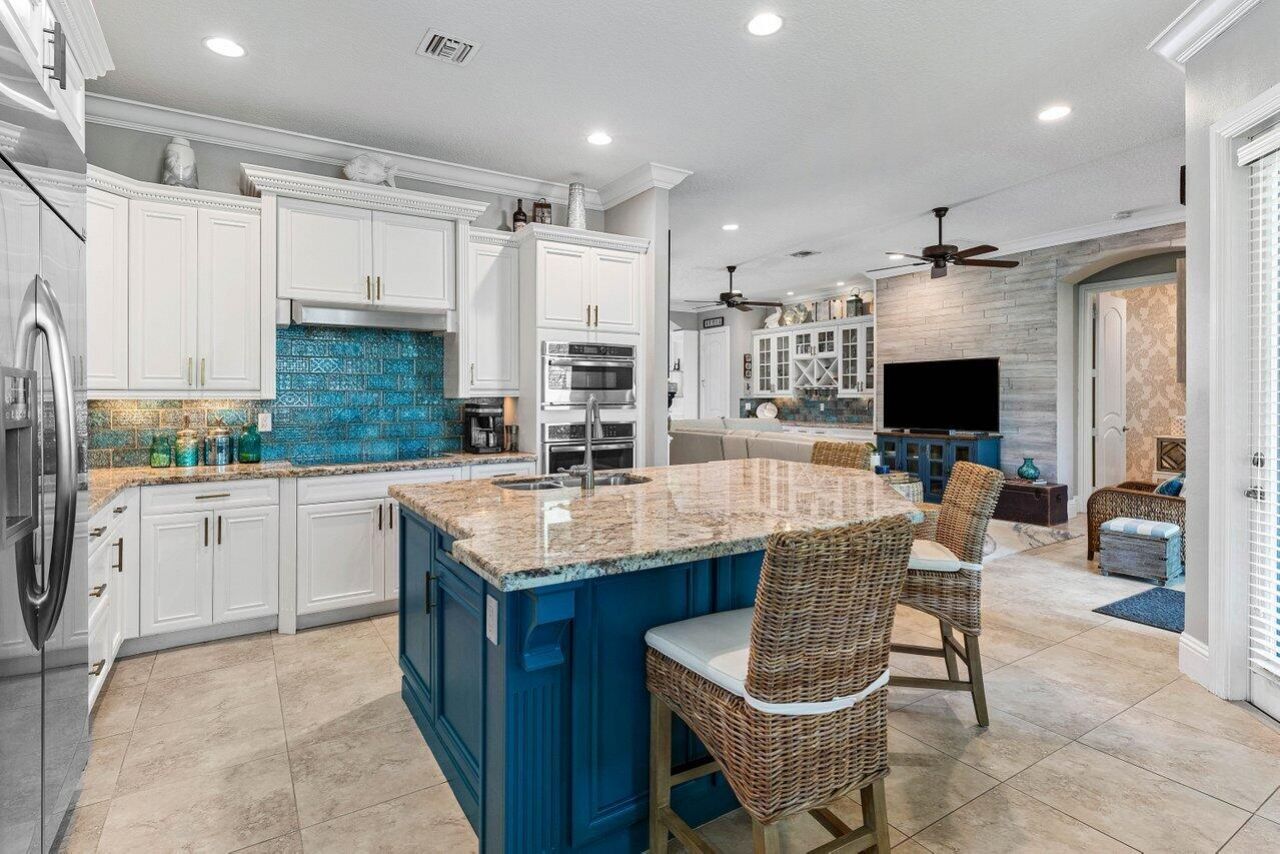 183 Calmo Circle, Port Saint Lucie, FL 34984 Photo